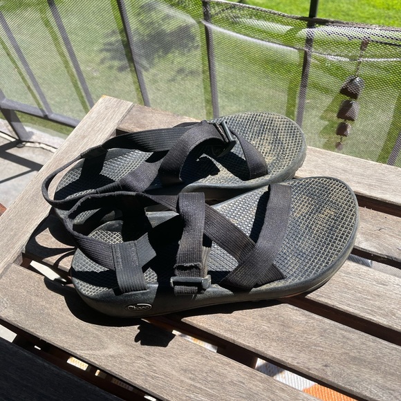 mens chacos cloud